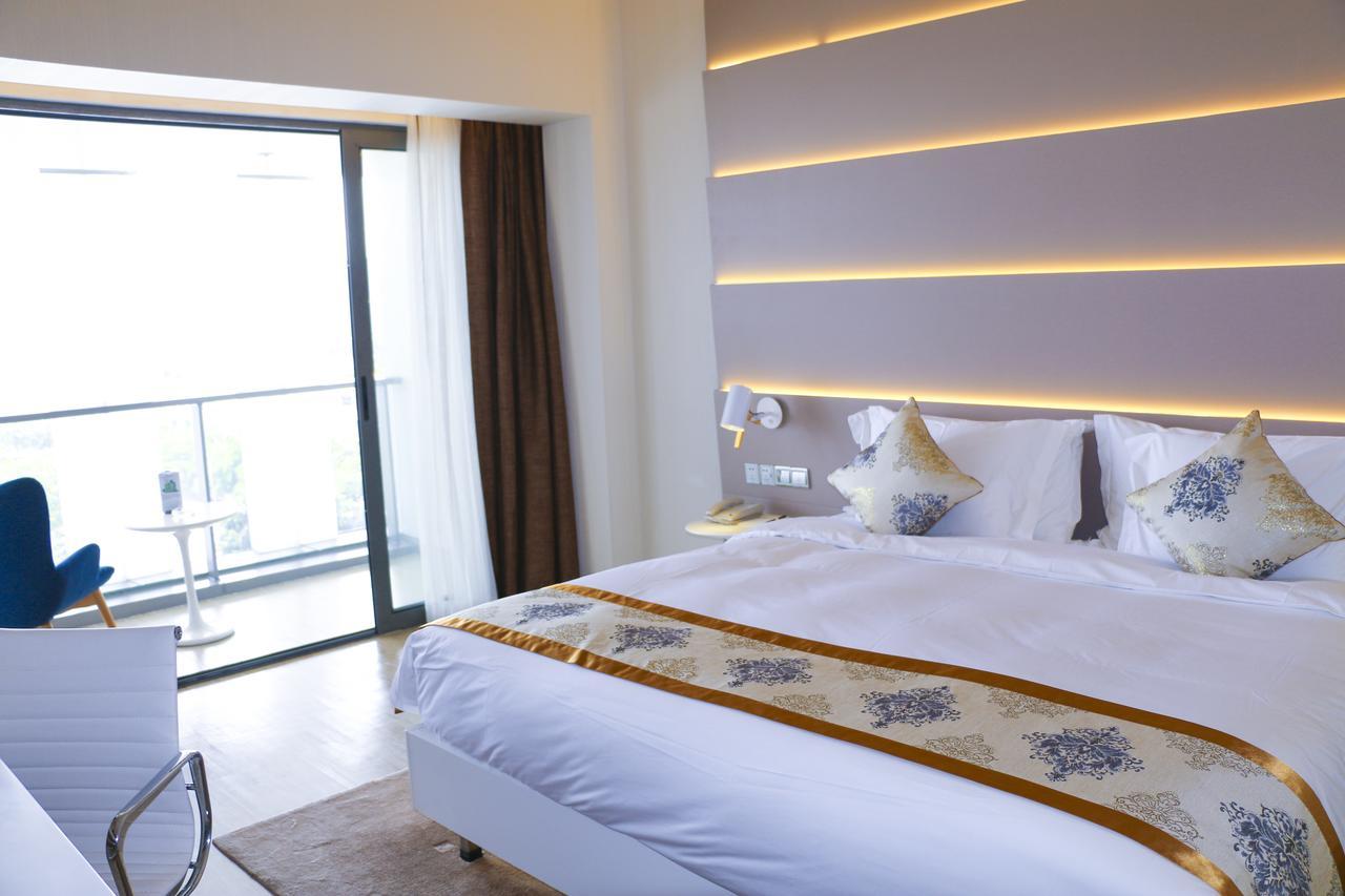 Sanya Phoenix Airport Hotel Exterior foto